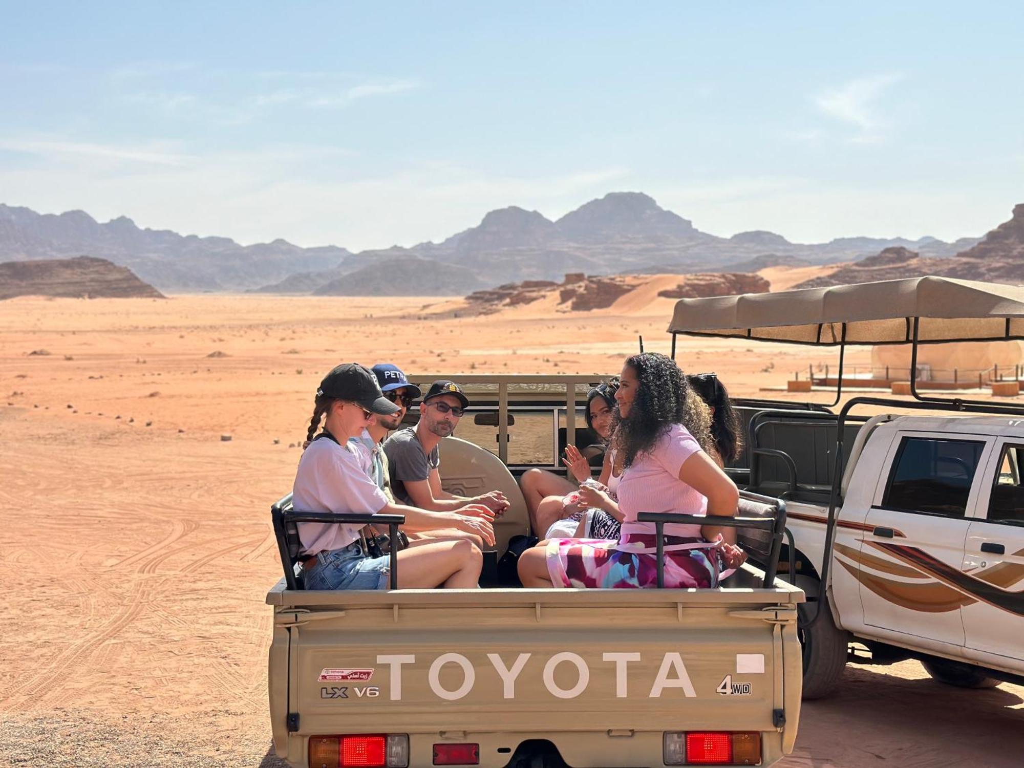 Wadi Rum Sunset Camp Exterior foto